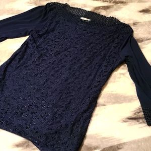 Blue lace 3/4 sleeve top